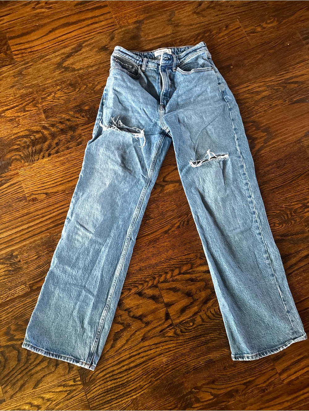 Abercrombie & Fitch Light Blue High-Rise Relaxed Jeans